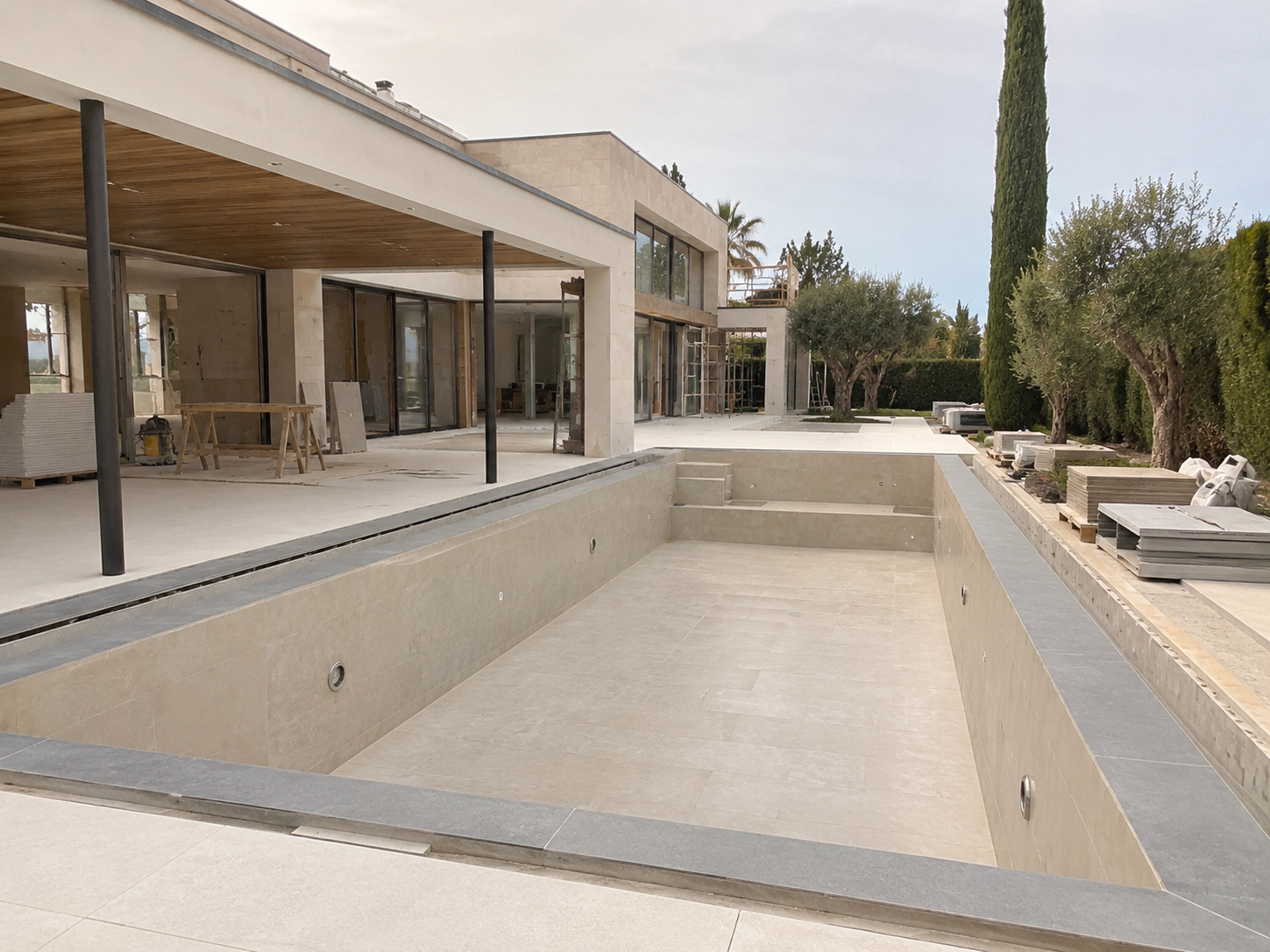 Piscine villa contemporaine Var